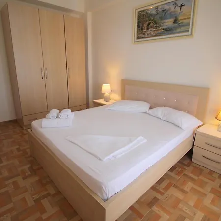 Doka Center Lägenhet