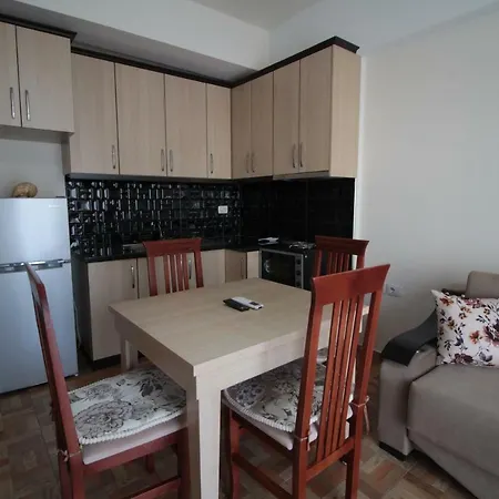 Doka Center Lägenhet Sarandë
