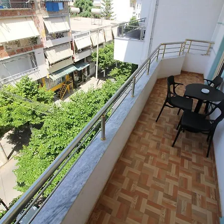 Doka Center * Саранда